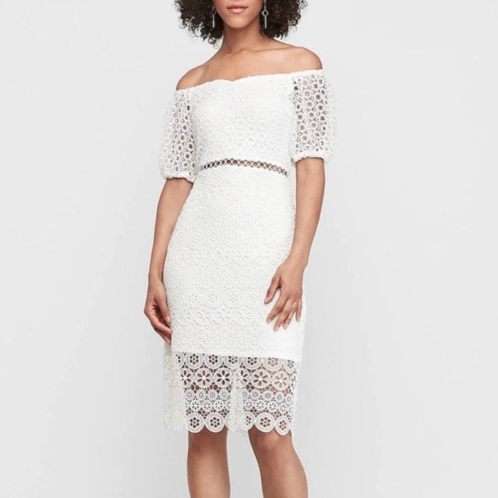 NEW EXPRESS BRIGHT WHITE CROCHET LIKE LACE LINED OFF SHOULDER SHEATH DRESS SZ S